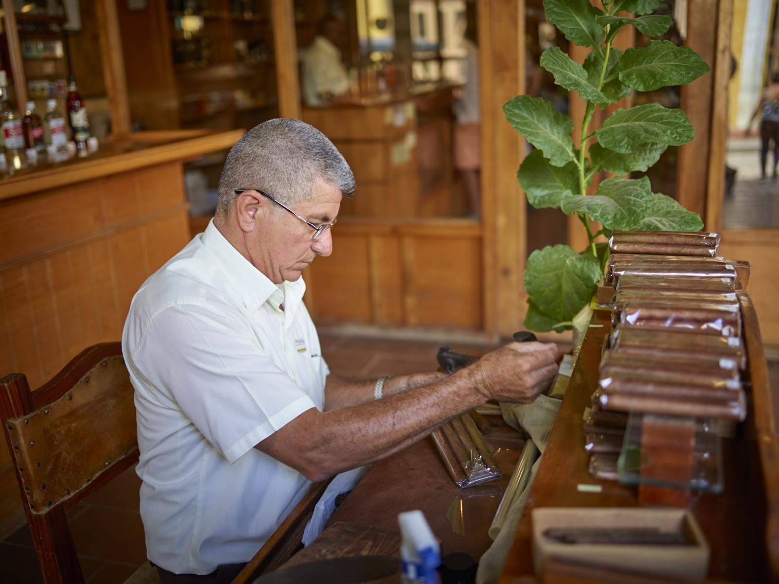 Cuba People And Places